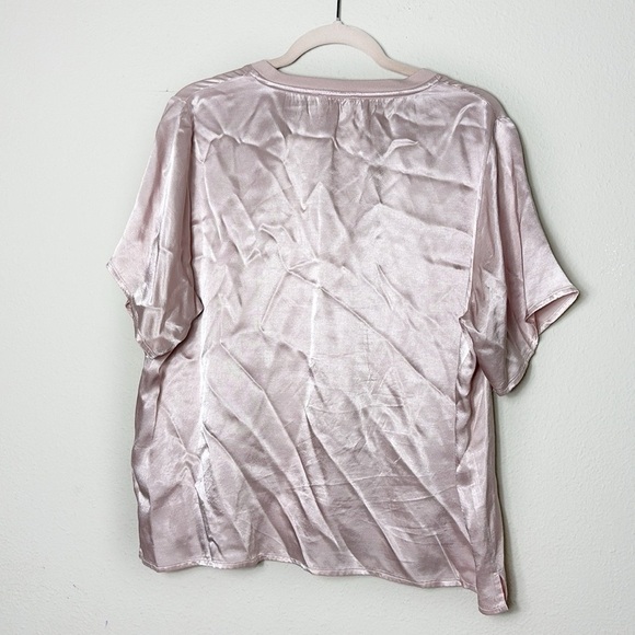 Nation LTD June V-Neck T-Shirt in color whisper (blush) size Medium - Picture 6 of 13
